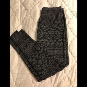 Black & Grey Aztec Leggings